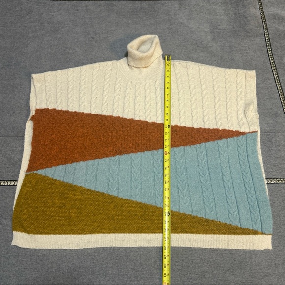 Anamá Turtleneck Colorblock Mixed-Knit Poncho Sweater Ivory Size L - Picture 11 of 12